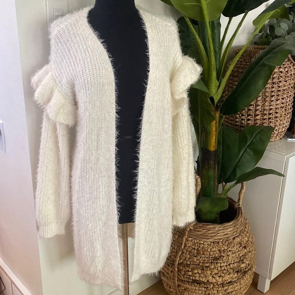 Make + Model Ivory Long Tunic Cardigan - Picture 4 of 11
